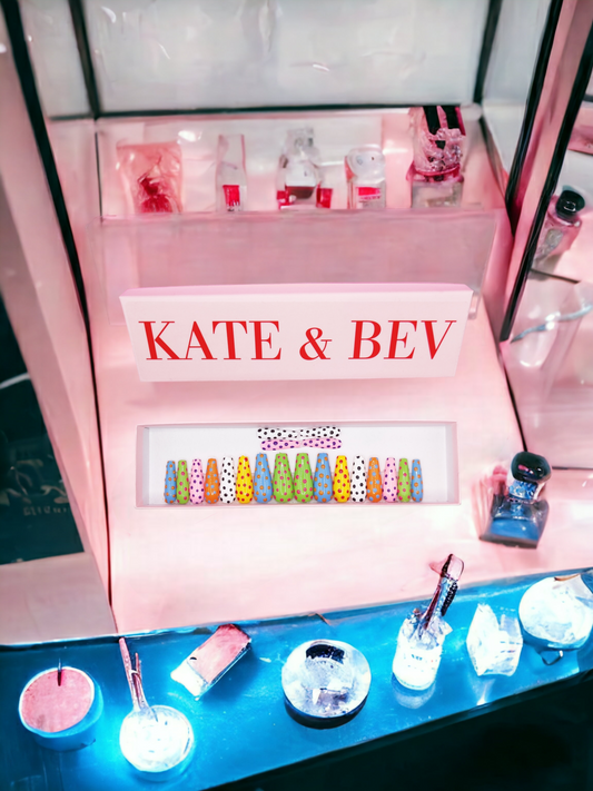 Drip'n Dots - Handmade Press On Nails