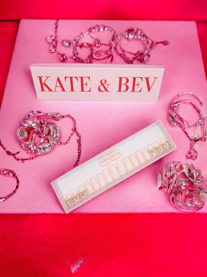 Catch Me If You Can - Handmade Press On Nails