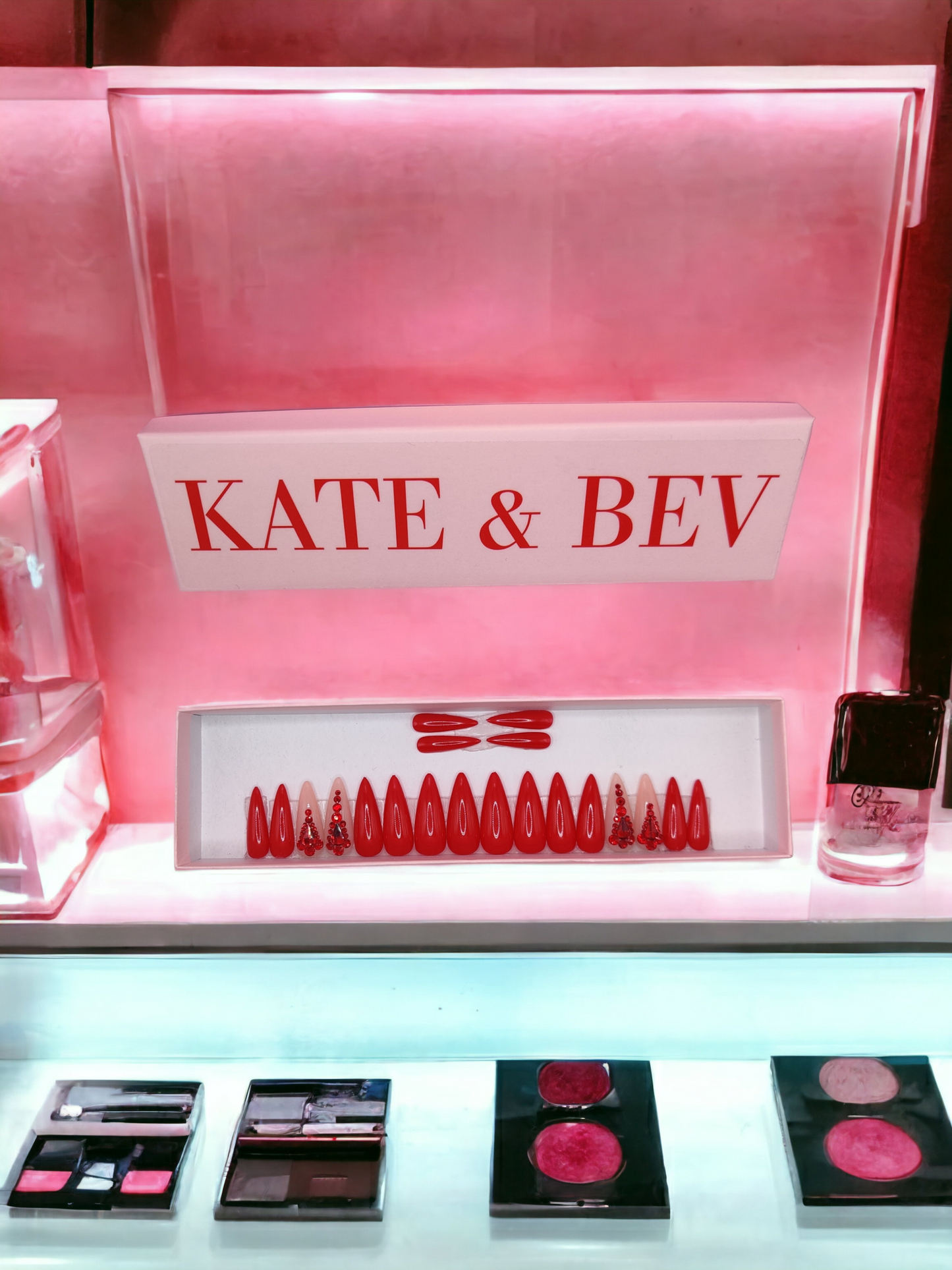 Falling In Love - Handmade Press On Nails