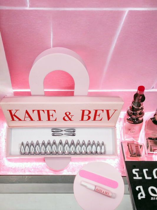 Cruzin in Chrome - Handmade Press On Nails